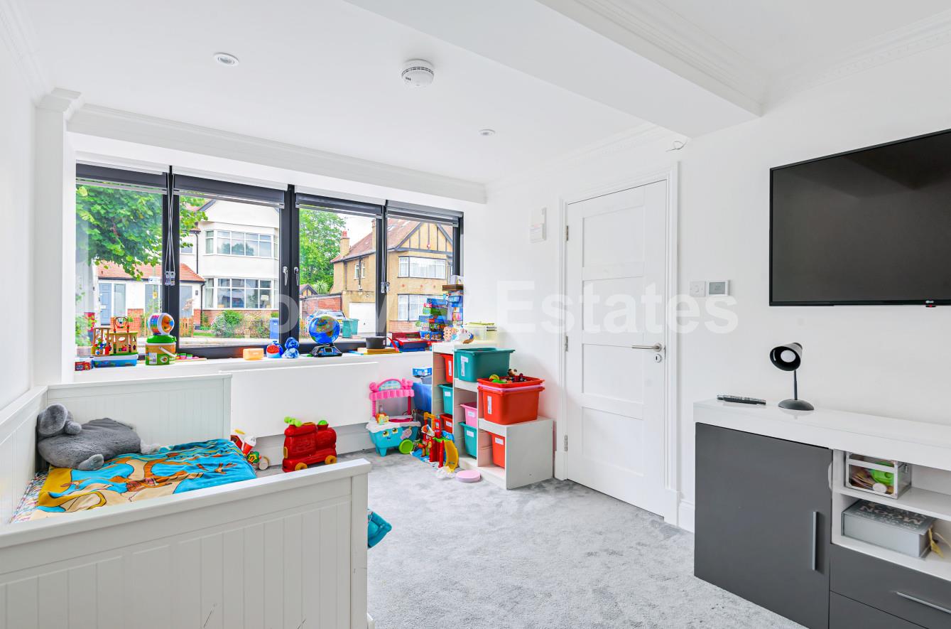Millway, Mill Hill